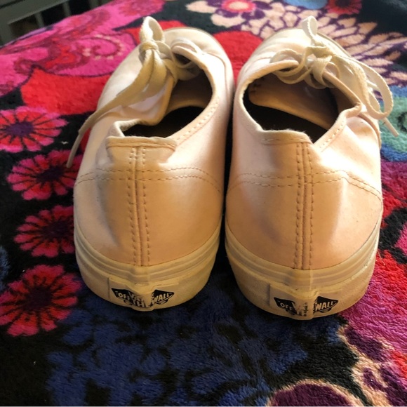 Vans - Picture 3 of 5